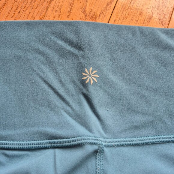 Athleta Transcend Capri Borealis Green Large - Picture 6 of 10